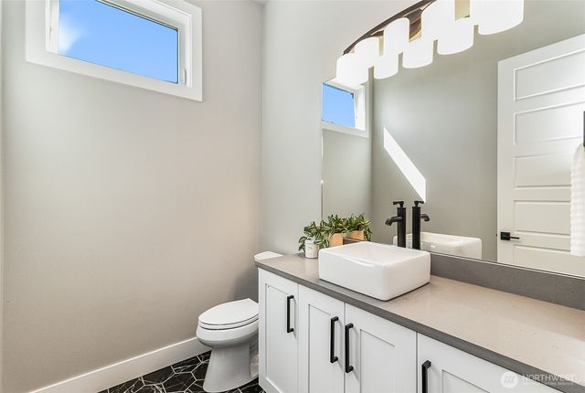 1525 Sunnyside Blvd, Lake Stevens, WA 98258