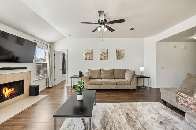 1812 Wind Dancer Trail, Fort Worth, TX 76131