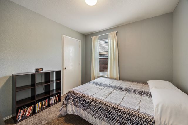 1812 Wind Dancer Trail, Fort Worth, TX 76131