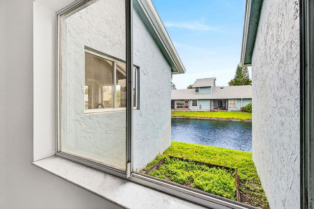 3795 Island Club Circle E 10, Lake Worth, FL 33462