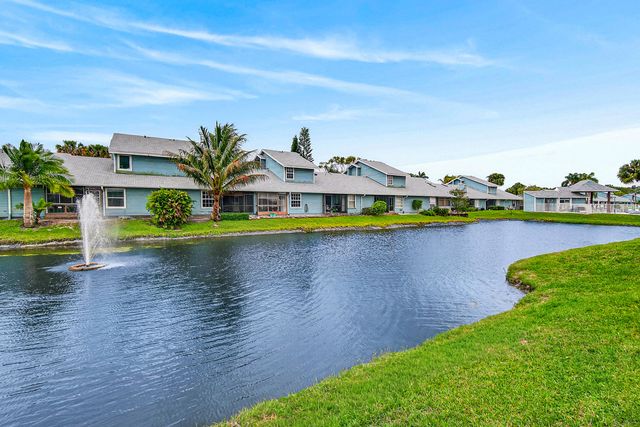 3795 Island Club Circle E 10, Lake Worth, FL 33462
