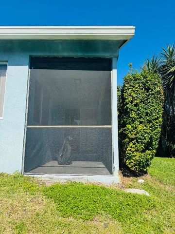 3795 Island Club Circle E 10, Lake Worth, FL 33462