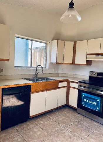 3795 Island Club Circle E 10, Lake Worth, FL 33462