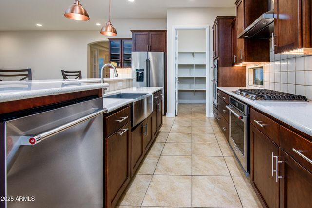 27390 W OSPREY Drive, Buckeye, AZ 85396