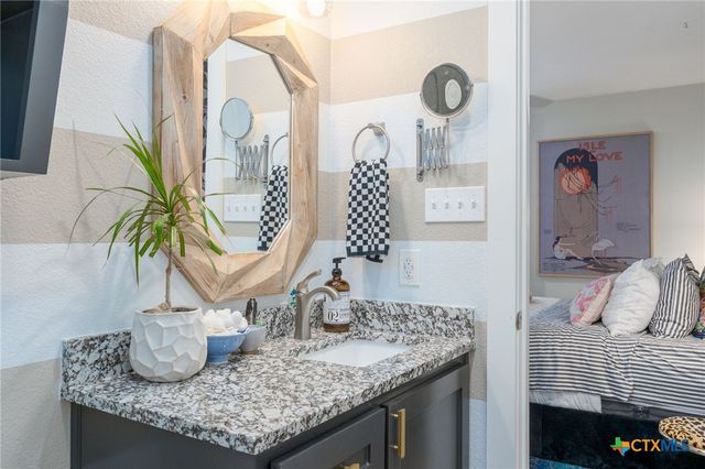 531 Santa Clara Road, Salado, TX 76571