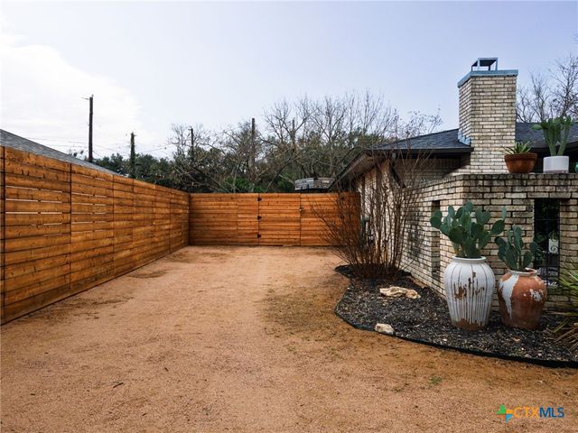 531 Santa Clara Road, Salado, TX 76571