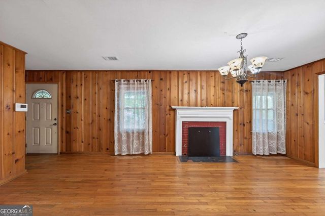 4490 Dallas Street, Acworth, GA 30101