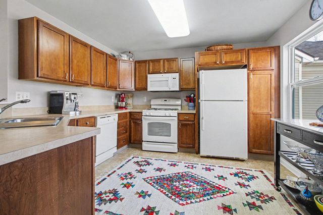 536 Boulderstone Lane, Chelsea, MI 48118