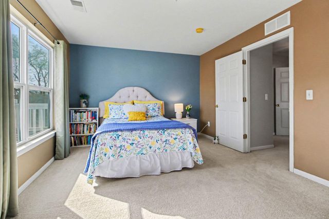 536 Boulderstone Lane, Chelsea, MI 48118