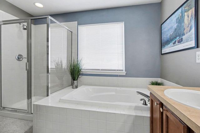 536 Boulderstone Lane, Chelsea, MI 48118