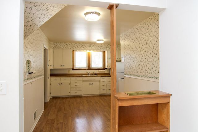 614 Elm Street NE, Hutchinson, MN 55350