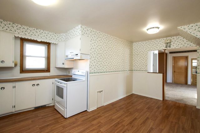 614 Elm Street NE, Hutchinson, MN 55350