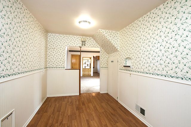 614 Elm Street NE, Hutchinson, MN 55350