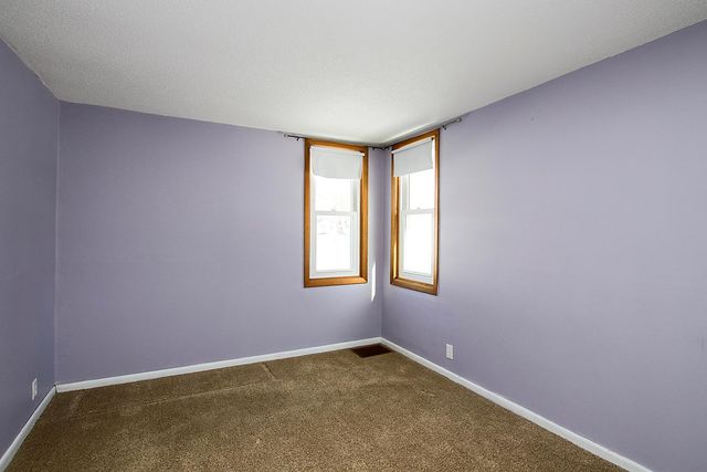 614 Elm Street NE, Hutchinson, MN 55350