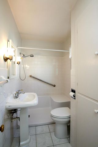 614 Elm Street NE, Hutchinson, MN 55350