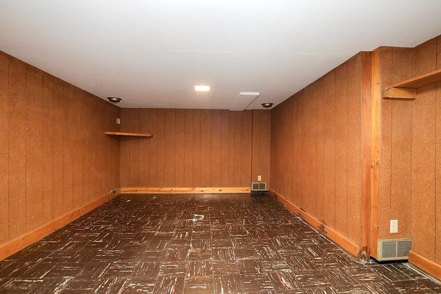 614 Elm Street NE, Hutchinson, MN 55350