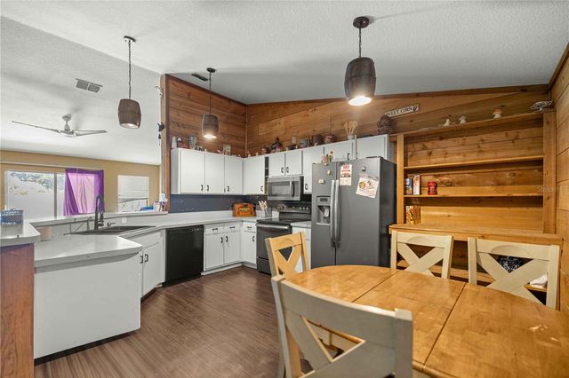 10544 SE 54TH AVENUE, Belleview, FL 34420