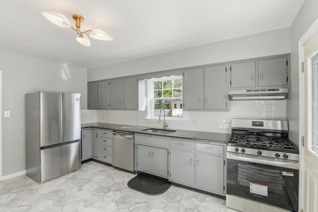 3440 ROLSTON Street, Fort Wayne, IN 46805