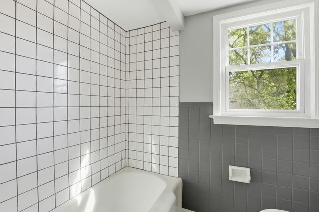 3440 ROLSTON Street, Fort Wayne, IN 46805