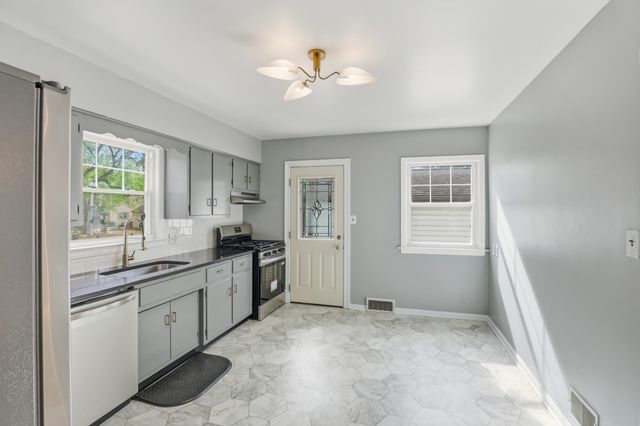 3440 ROLSTON Street, Fort Wayne, IN 46805