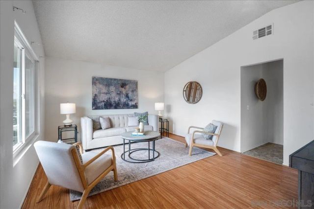 5103 Mandarin Dr, Oceanside, CA 92056