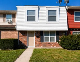7 MADELEY CT, Sicklerville, NJ 08081