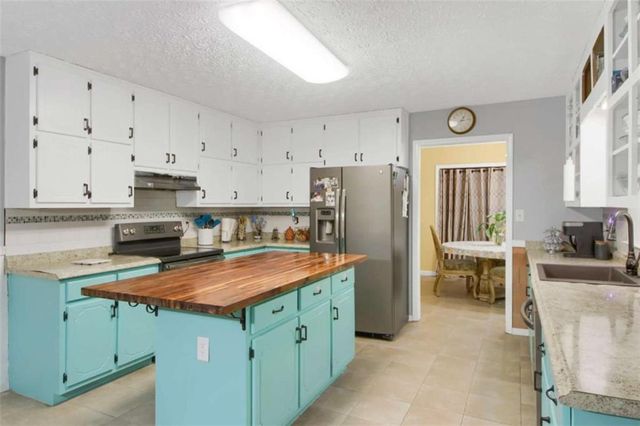 112 Bridget Drive, Hampton, GA 30228