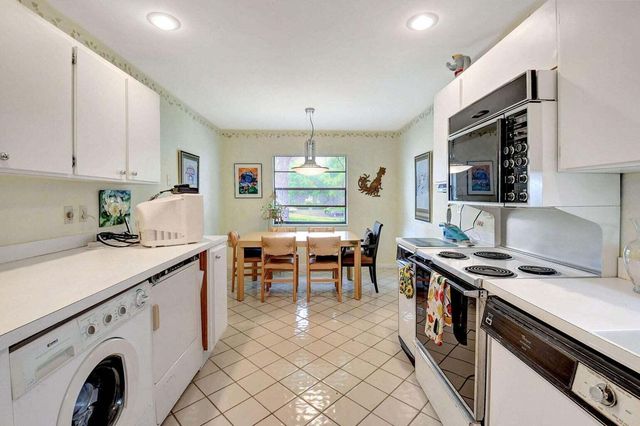 23 Westgate Lane B, Boynton Beach, FL 33436