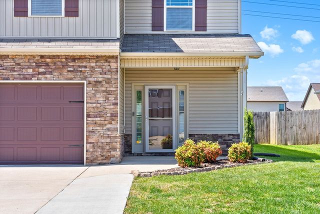 1236 Winterset Dr, Clarksville, TN 37040