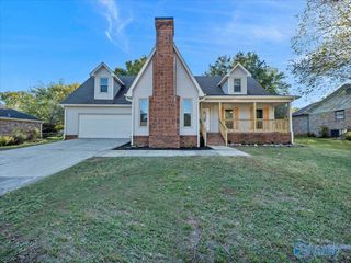 9628 Waldrop Drive SE, Huntsville, AL 35803