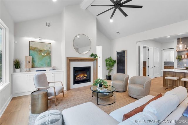 1207 N 71st Place, Broken Arrow, OK 74014