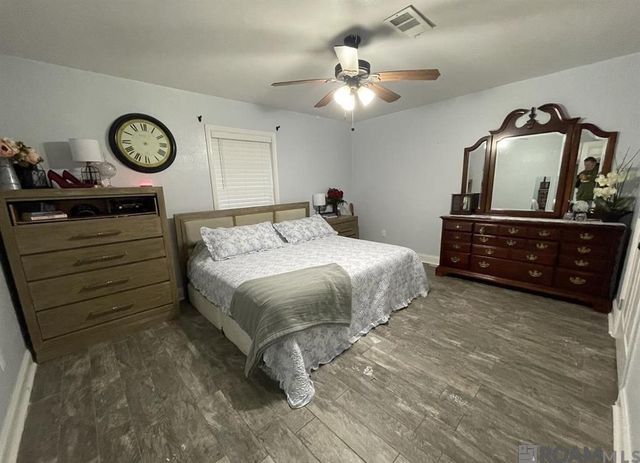 19077 Willie Ln, Livingston, LA 70754