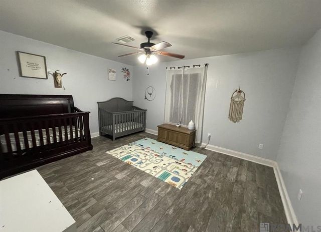 19077 Willie Ln, Livingston, LA 70754