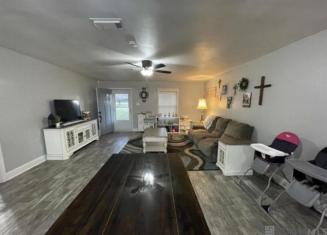 19077 Willie Ln, Livingston, LA 70754