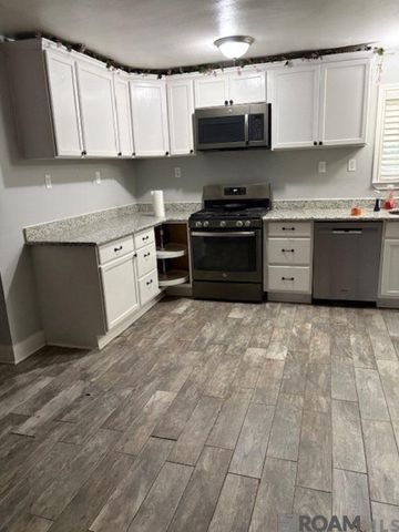 19077 Willie Ln, Livingston, LA 70754