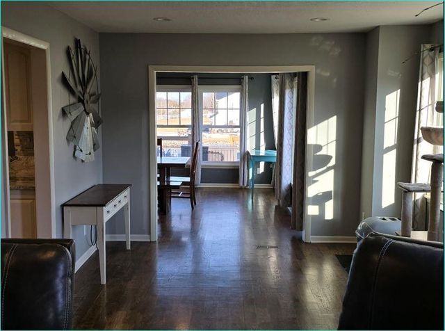 22301 Parallel Road, Tonganoxie, KS 66086