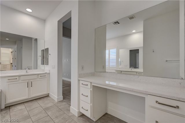 6020 Langreo Lane, Las Vegas, NV 89135