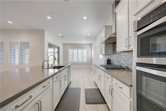 6020 Langreo Lane, Las Vegas, NV 89135