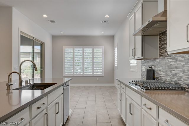 6020 Langreo Lane, Las Vegas, NV 89135