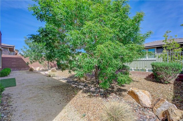 6020 Langreo Lane, Las Vegas, NV 89135