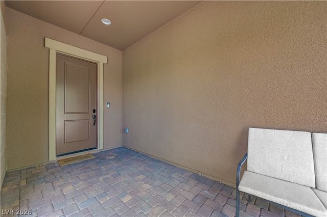 6020 Langreo Lane, Las Vegas, NV 89135