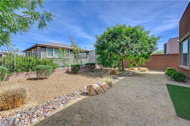 6020 Langreo Lane, Las Vegas, NV 89135