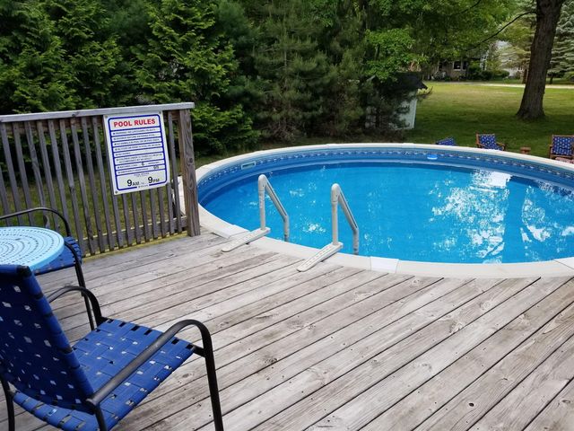 13830 Red Arrow Highway, Three Oaks, MI 49128