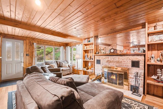 13830 Red Arrow Highway, Three Oaks, MI 49128