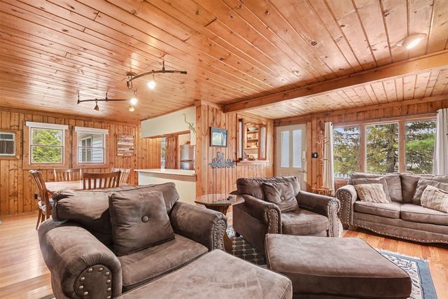 13830 Red Arrow Highway, Three Oaks, MI 49128