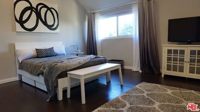 5644 Etiwanda Avenue 7, Tarzana (los Angeles), CA 91356