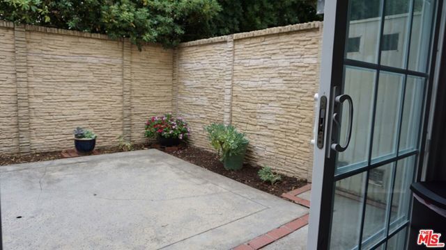 5644 Etiwanda Avenue 7, Tarzana (los Angeles), CA 91356