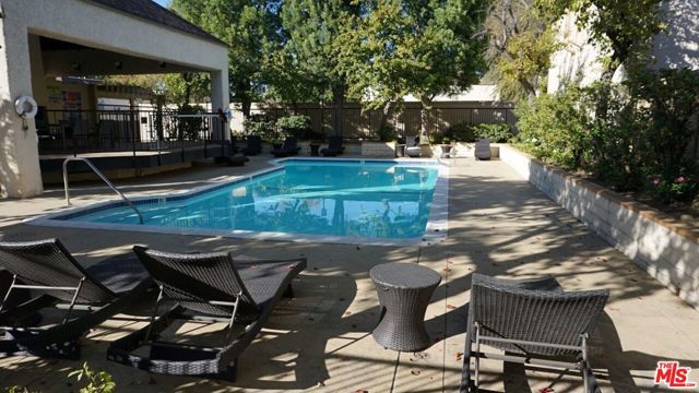 5644 Etiwanda Avenue 7, Tarzana (los Angeles), CA 91356