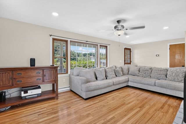 762 Center St, Ludlow, MA 01056