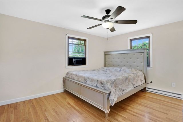 762 Center St, Ludlow, MA 01056